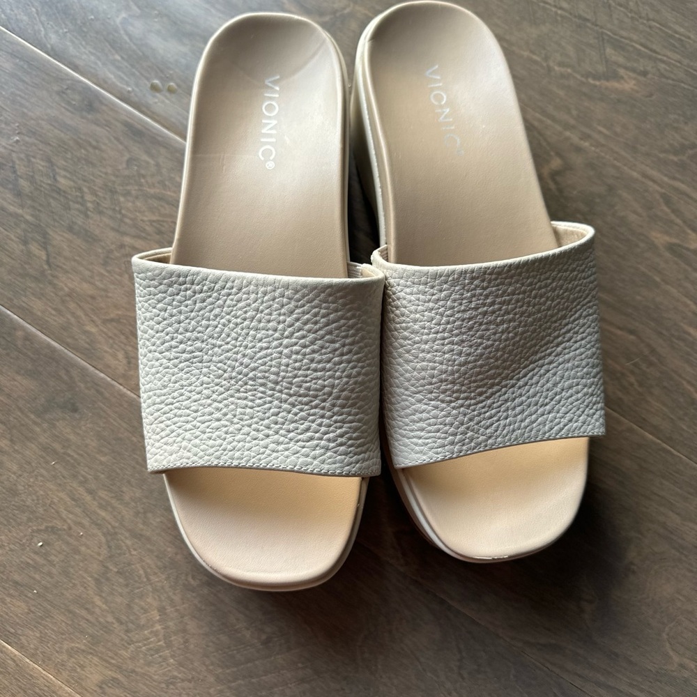 Tristan Cream Platform Slide Sandal - Picture 4 of 7